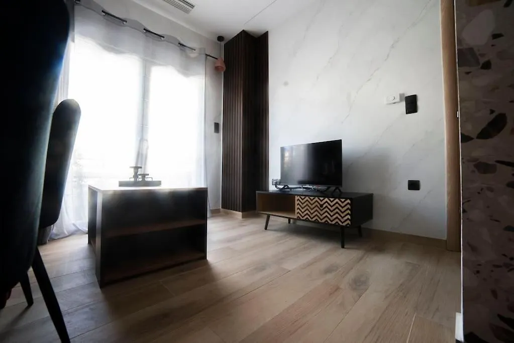 Apartment Coloris Rubrum Room Thessaloniki Greece